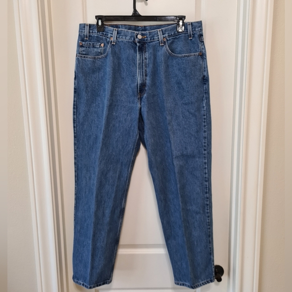 Levi's 550 Men's Jeans, Relaxed Fit 40W 30L - Picture 2 of 6